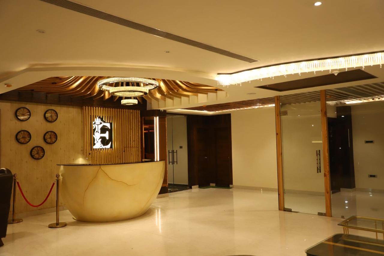 Hotel Emperio Grand Lucknow Exterior photo